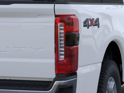 2026 Ford Super Duty F-350® XLT