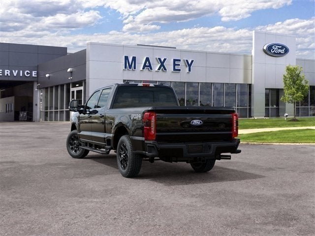 2027 Ford F-350SD Lariat
