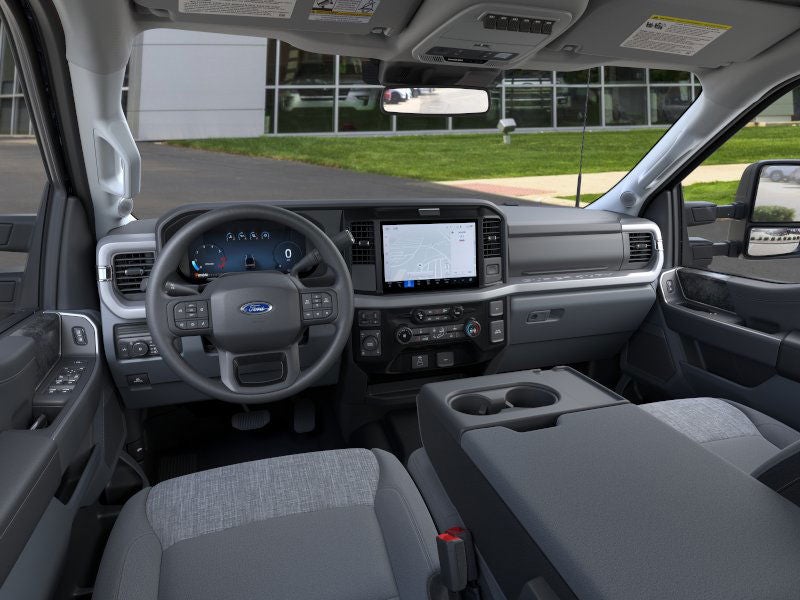 2026 Ford Super Duty F-350® XLT