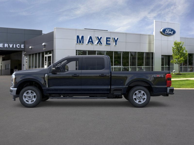 2026 Ford Super Duty F-350® XLT