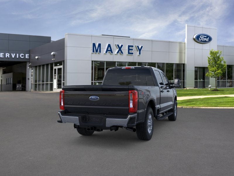 2026 Ford Super Duty F-350® XLT