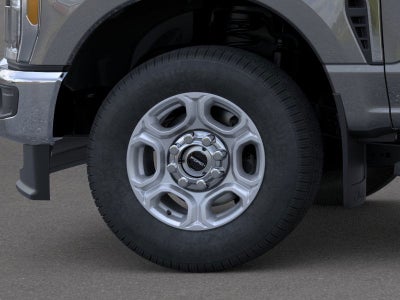 2026 Ford Super Duty F-350® XLT