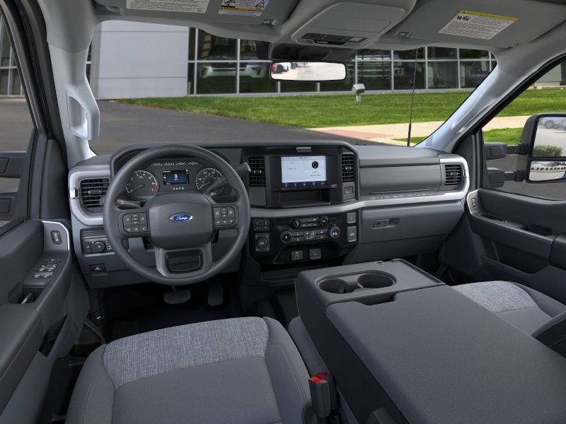 2026 Ford Super Duty F-350® XLT