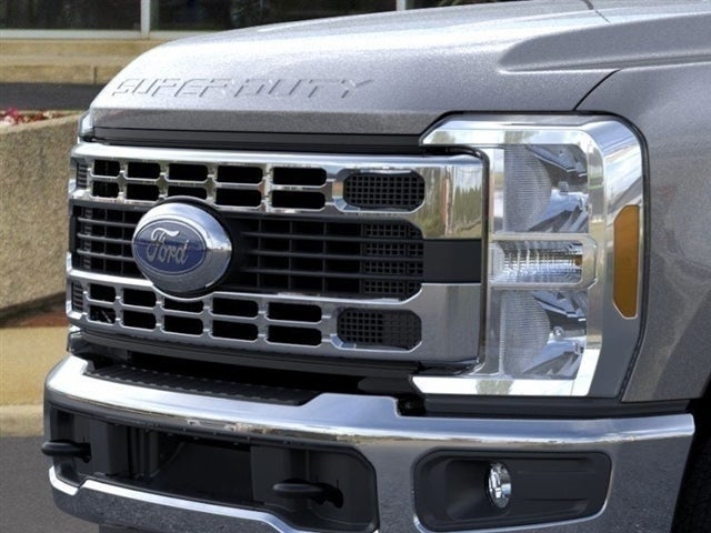 2026 Ford Super Duty F-350® XLT