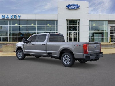 2026 Ford Super Duty F-350® XLT