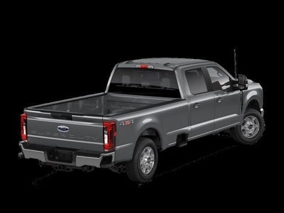 2026 Ford Super Duty F-350® XLT
