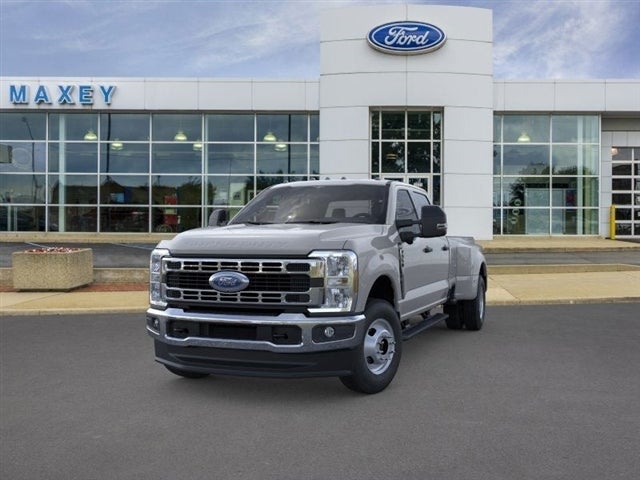 2026 Ford Super Duty F-350® XLT