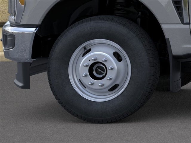 2026 Ford Super Duty F-350® XLT