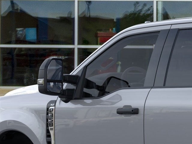 2026 Ford Super Duty F-350® XLT