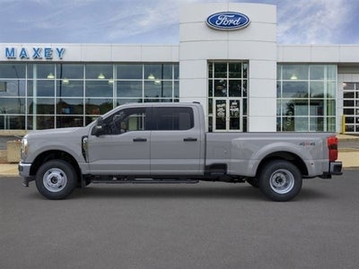 2026 Ford Super Duty F-350® XLT