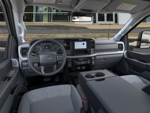 2026 Ford Super Duty F-350® XLT