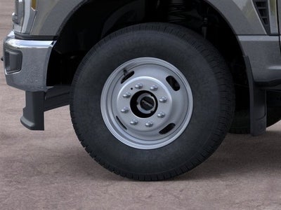 2026 Ford Super Duty F-350® XLT