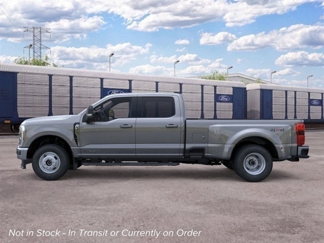 2026 Ford Super Duty F-350® XLT
