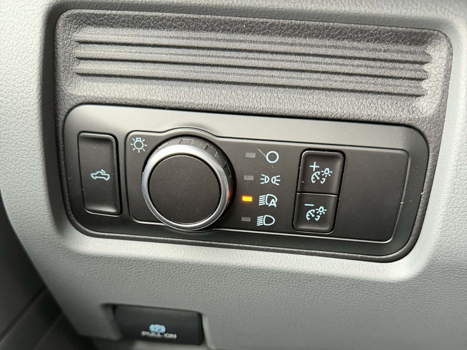 2026 Ford Super Duty F-250® XL - Snow Plow Package