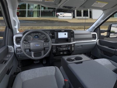 2026 Ford Super Duty F-350® XLT