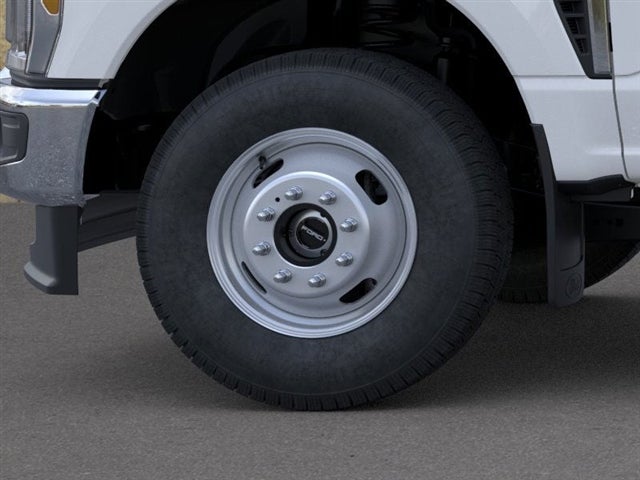 2026 Ford Super Duty F-350® XLT