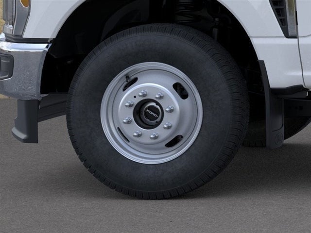 2026 Ford Super Duty F-350® XLT