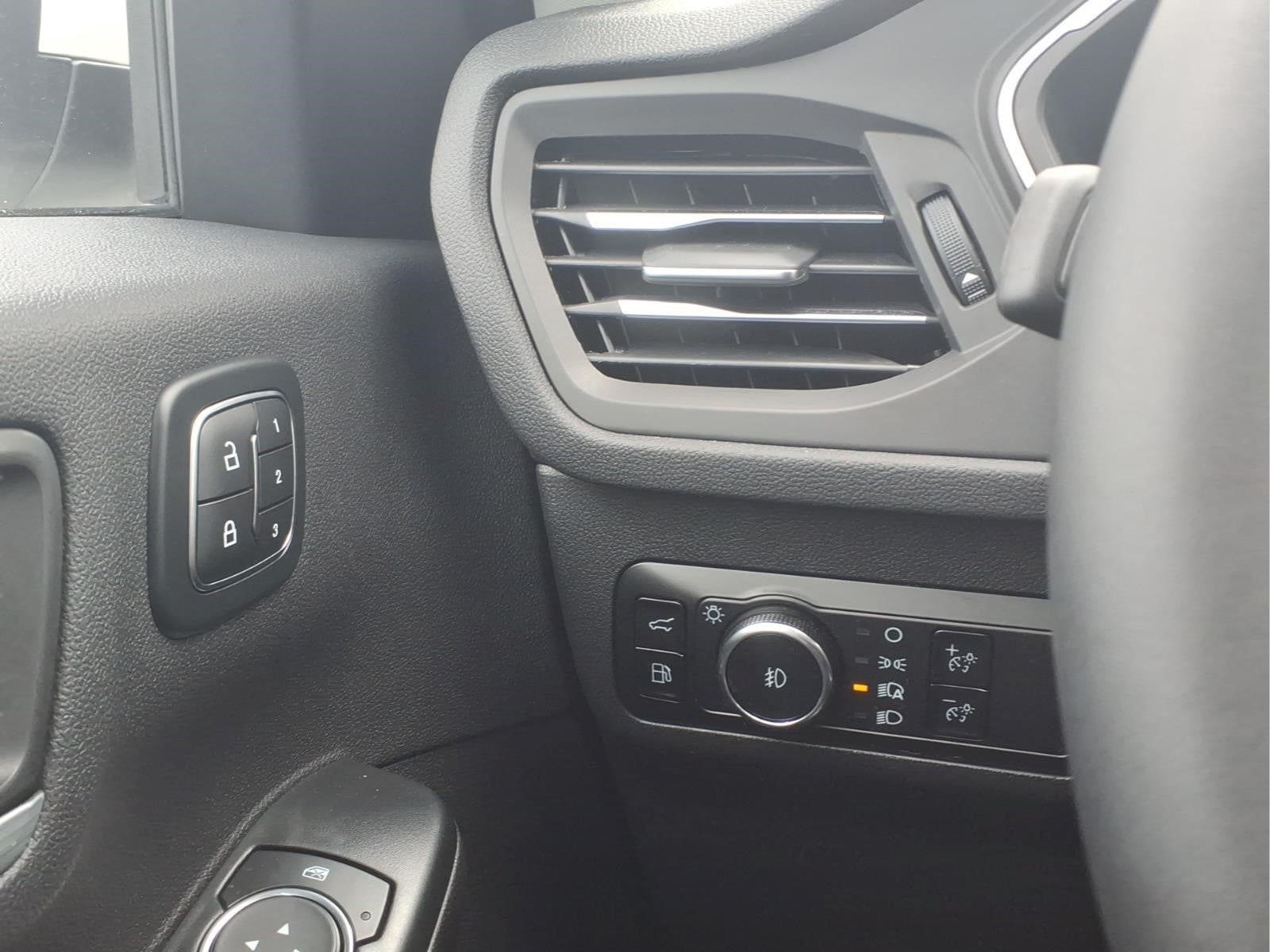 2024 Ford Escape Hybrid Platinum