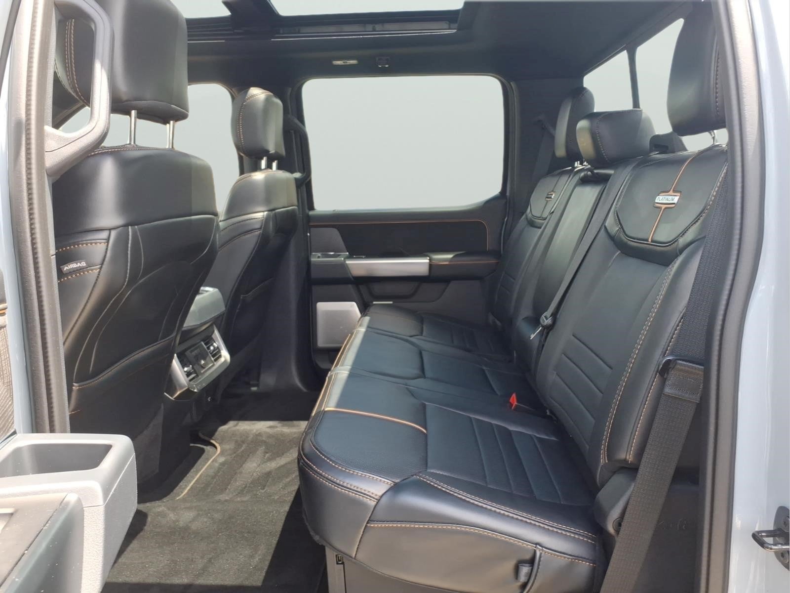 2024 Ford F-350 Super Duty Platinum