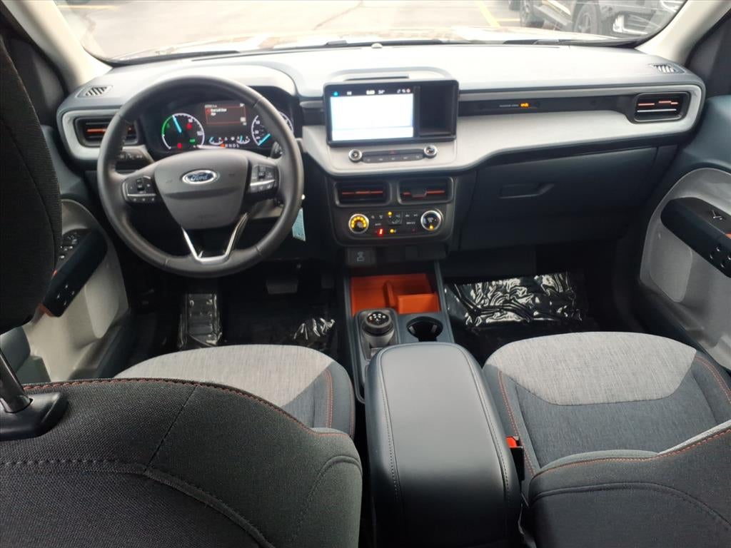 2023 Ford Maverick XLT Hybrid