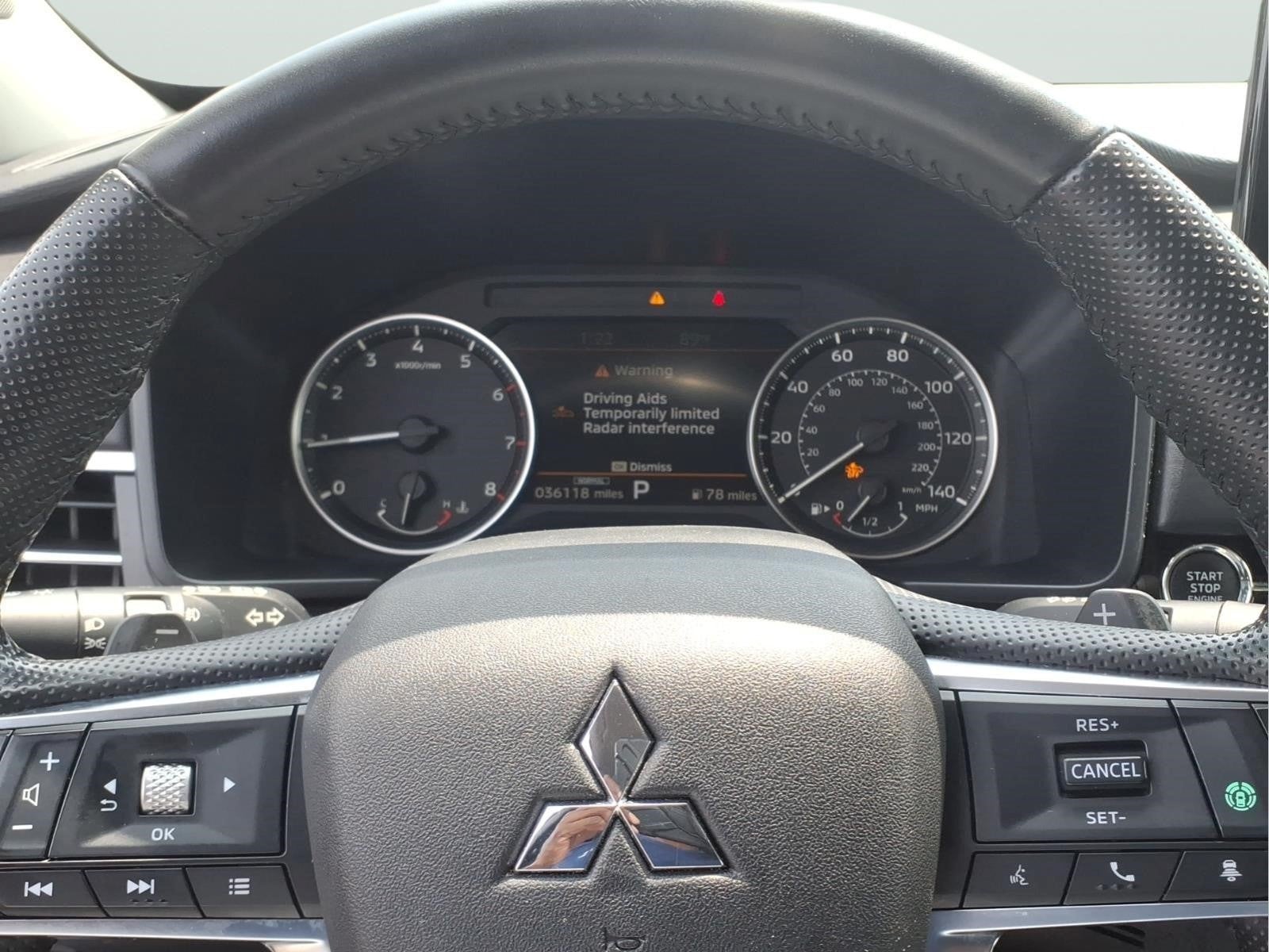 2025 Mitsubishi Outlander SE