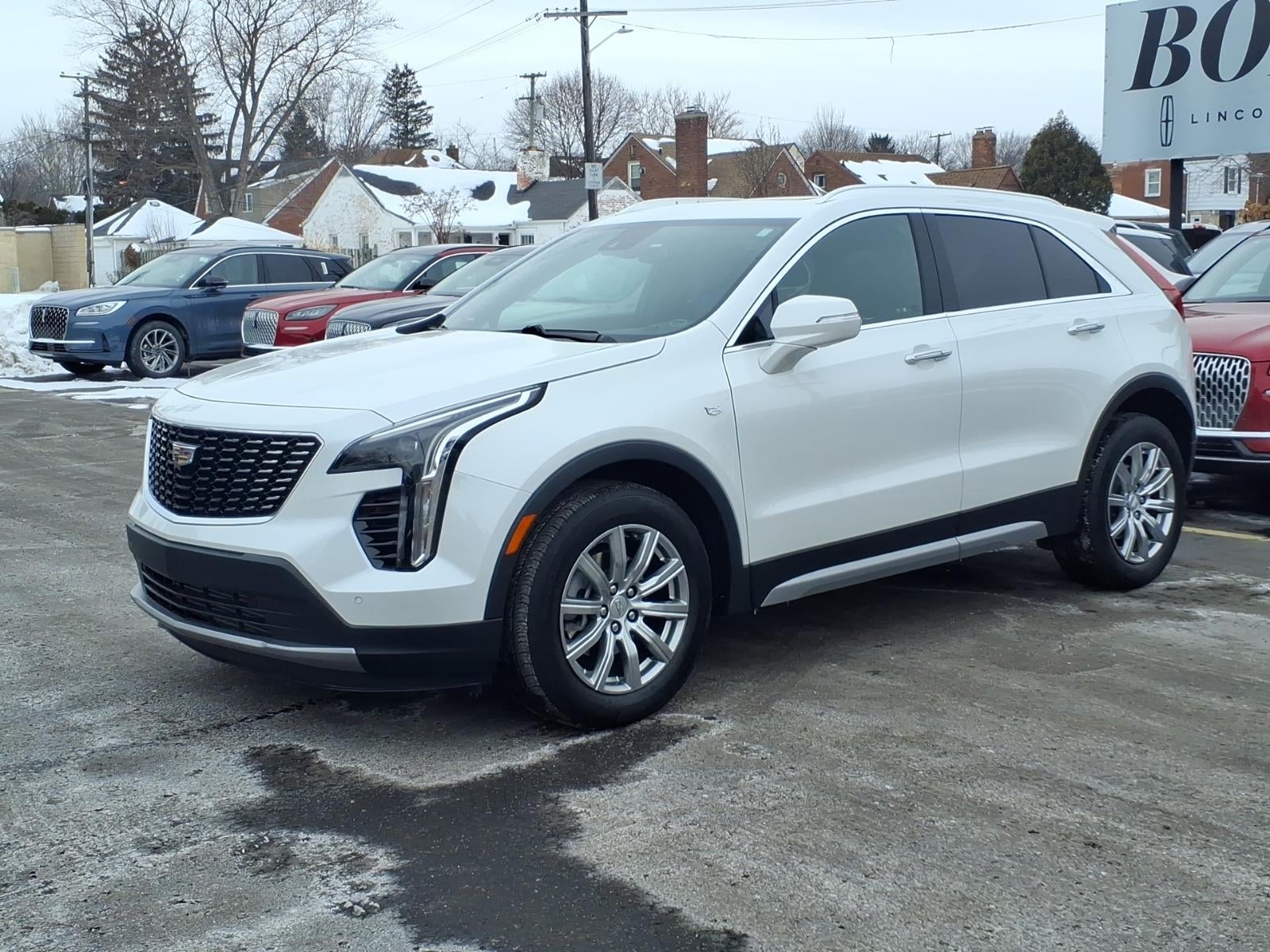 2023 Cadillac XT4 Premium Luxury