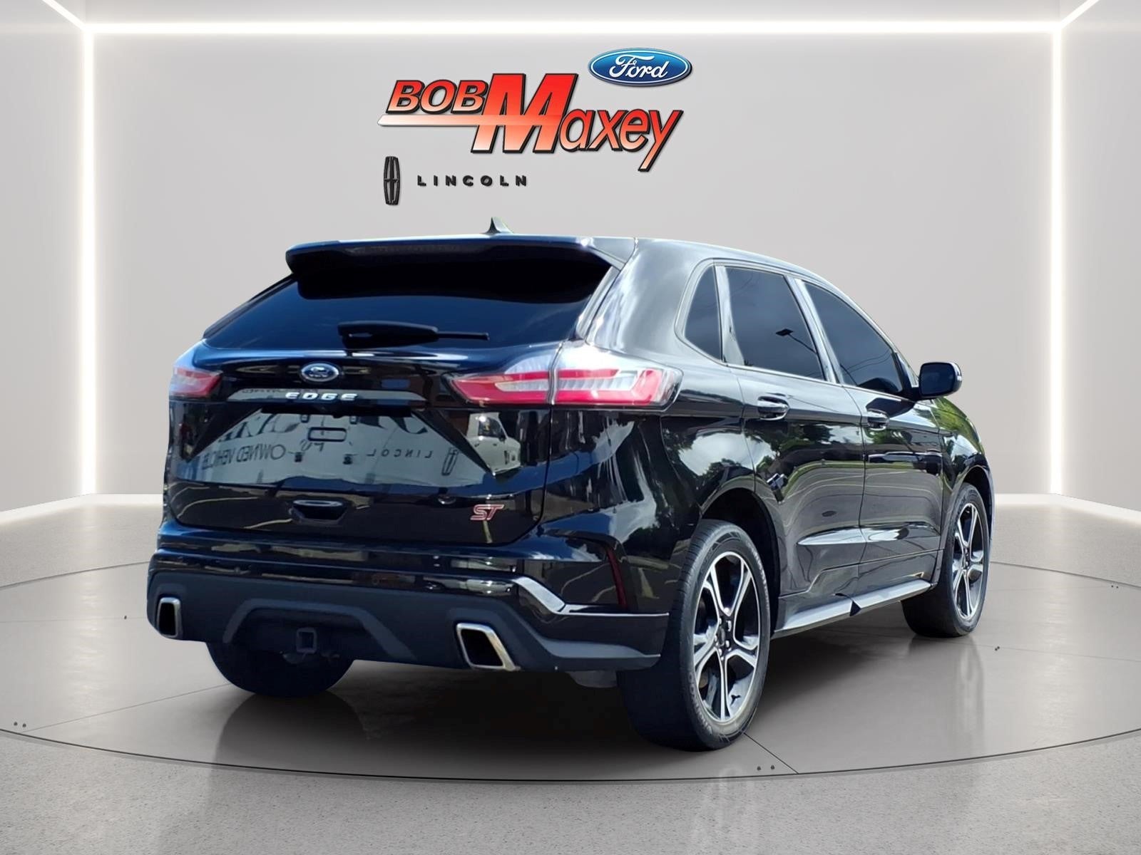 2023 Ford Edge ST