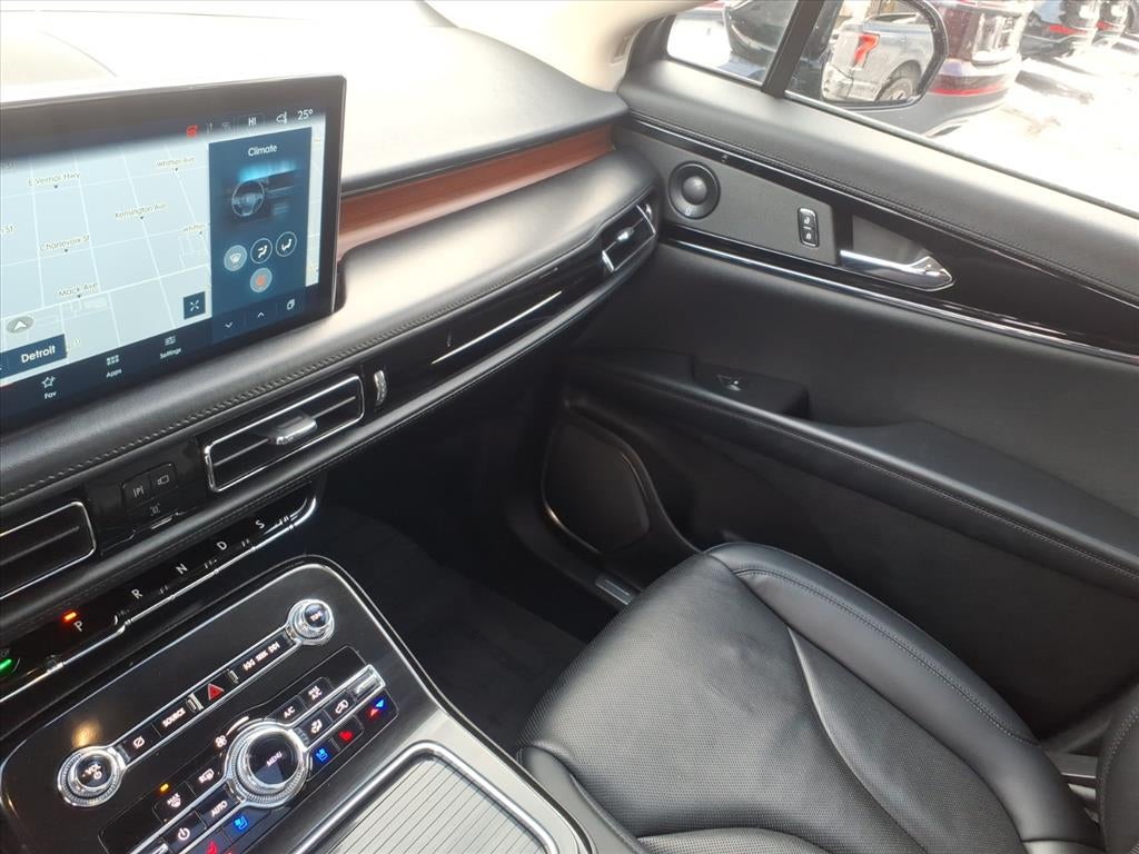 2022 Lincoln Nautilus Reserve