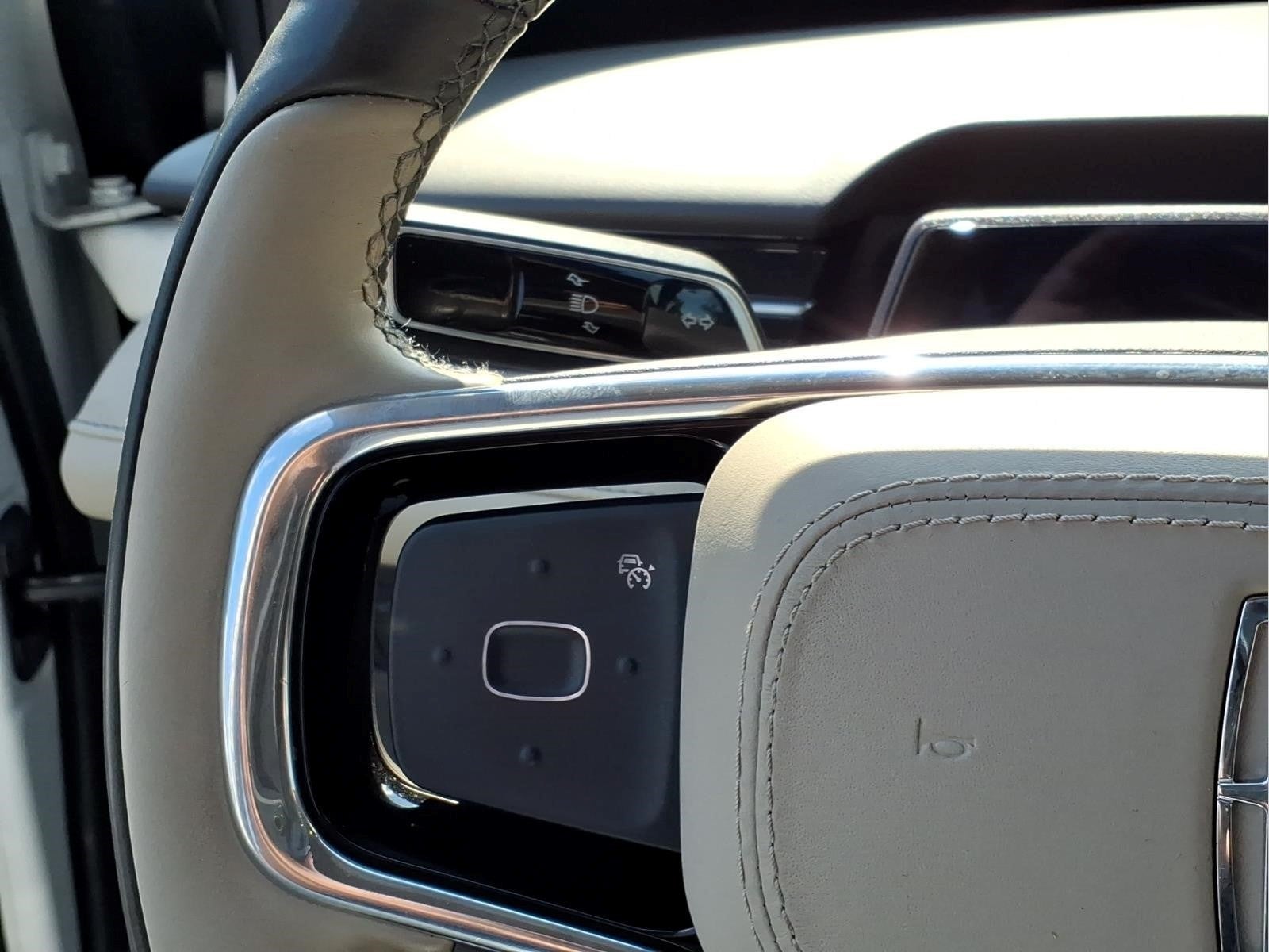 2024 Lincoln Nautilus Hybrid Premiere