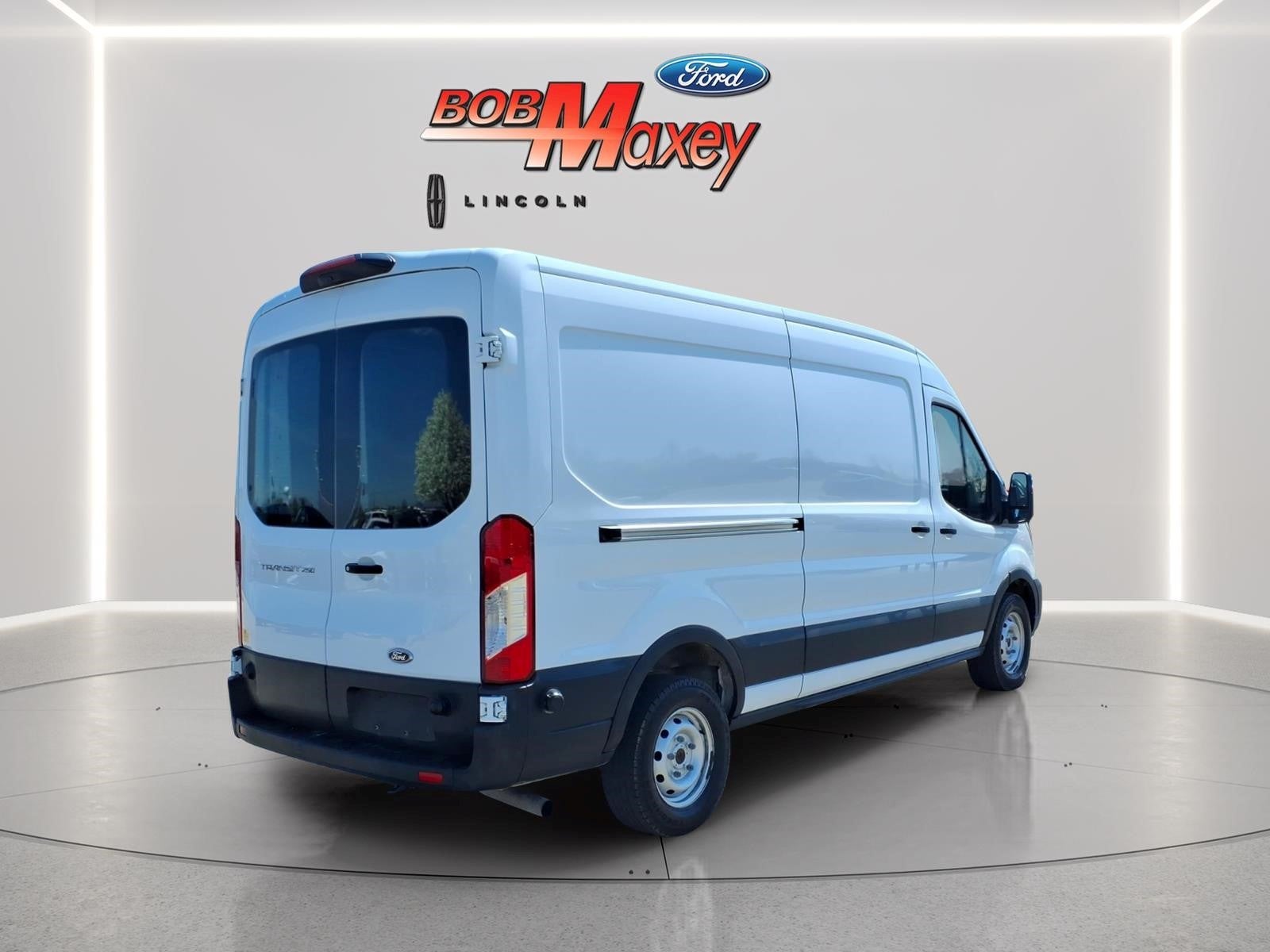 2023 Ford Transit Base