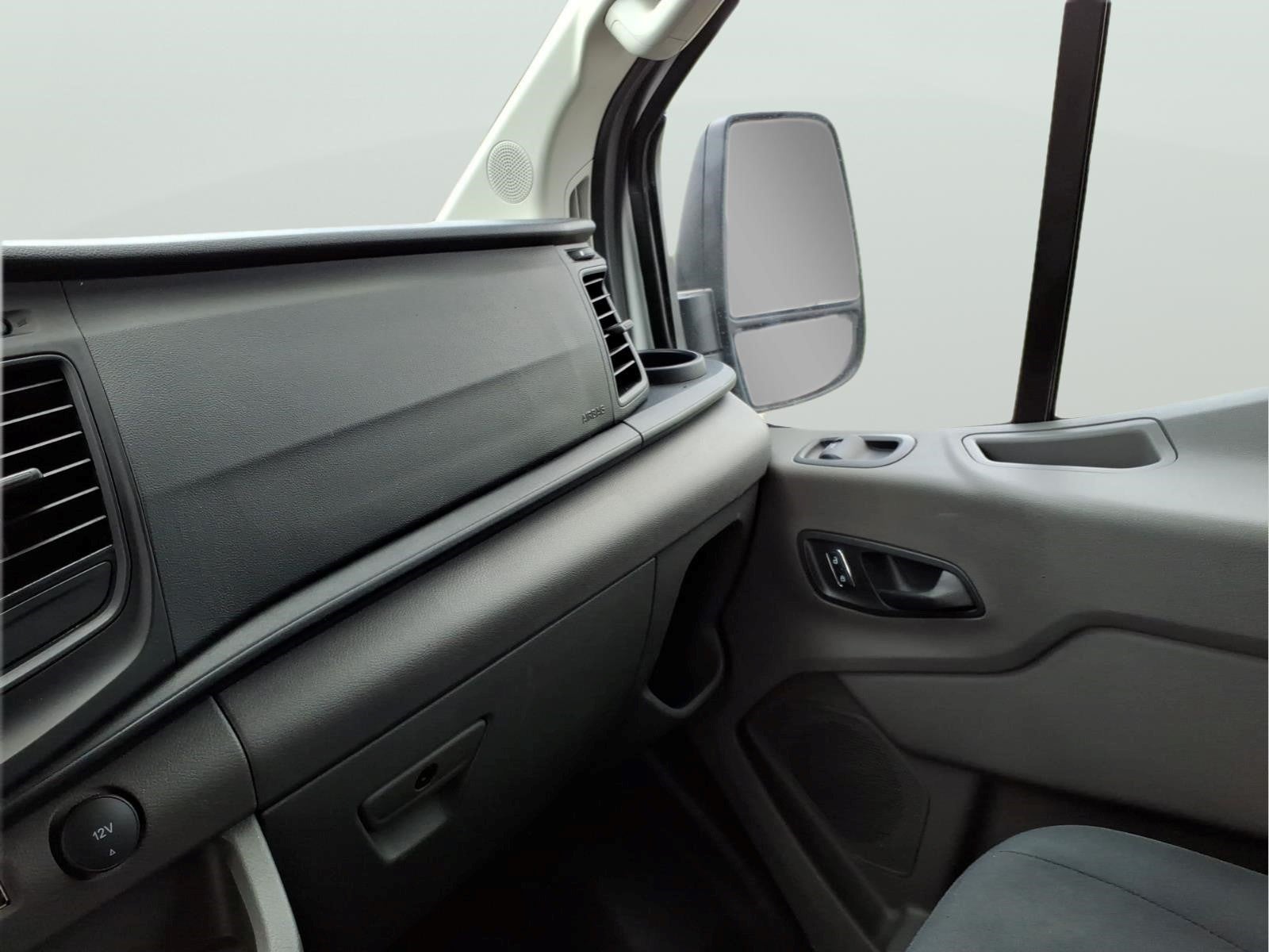 2025 Ford Transit Base