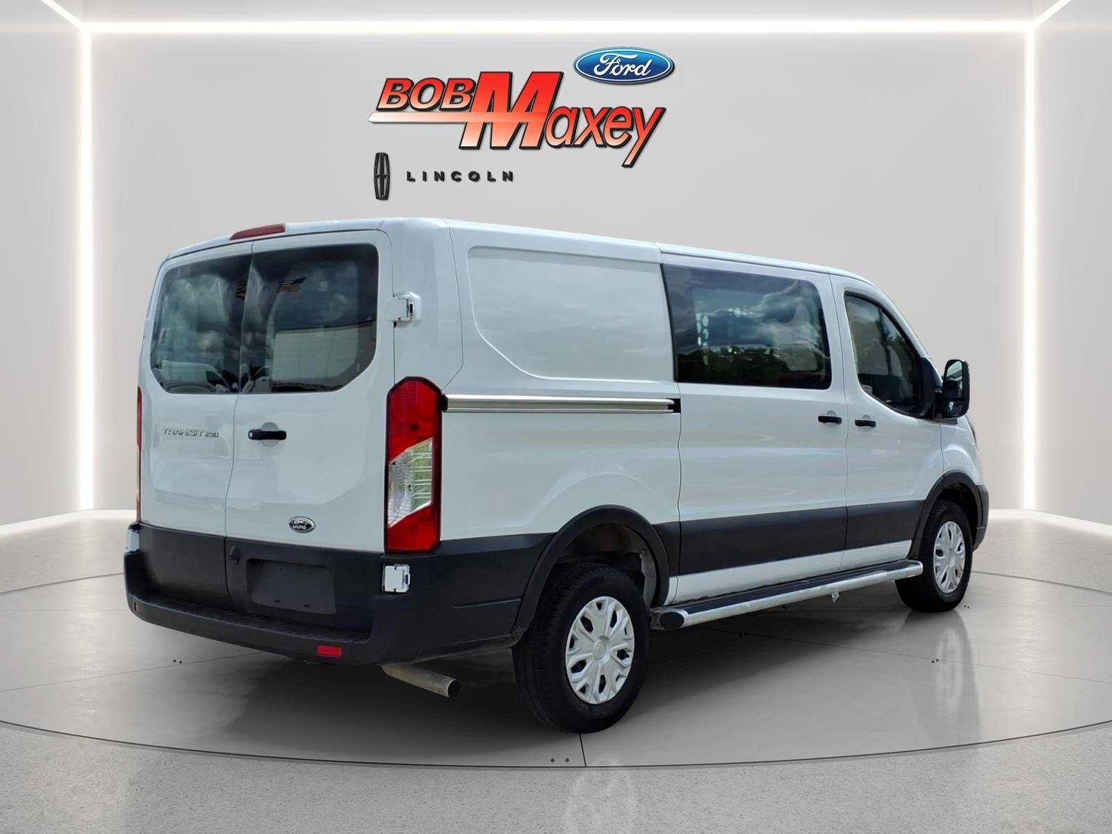 2025 Ford Transit Base