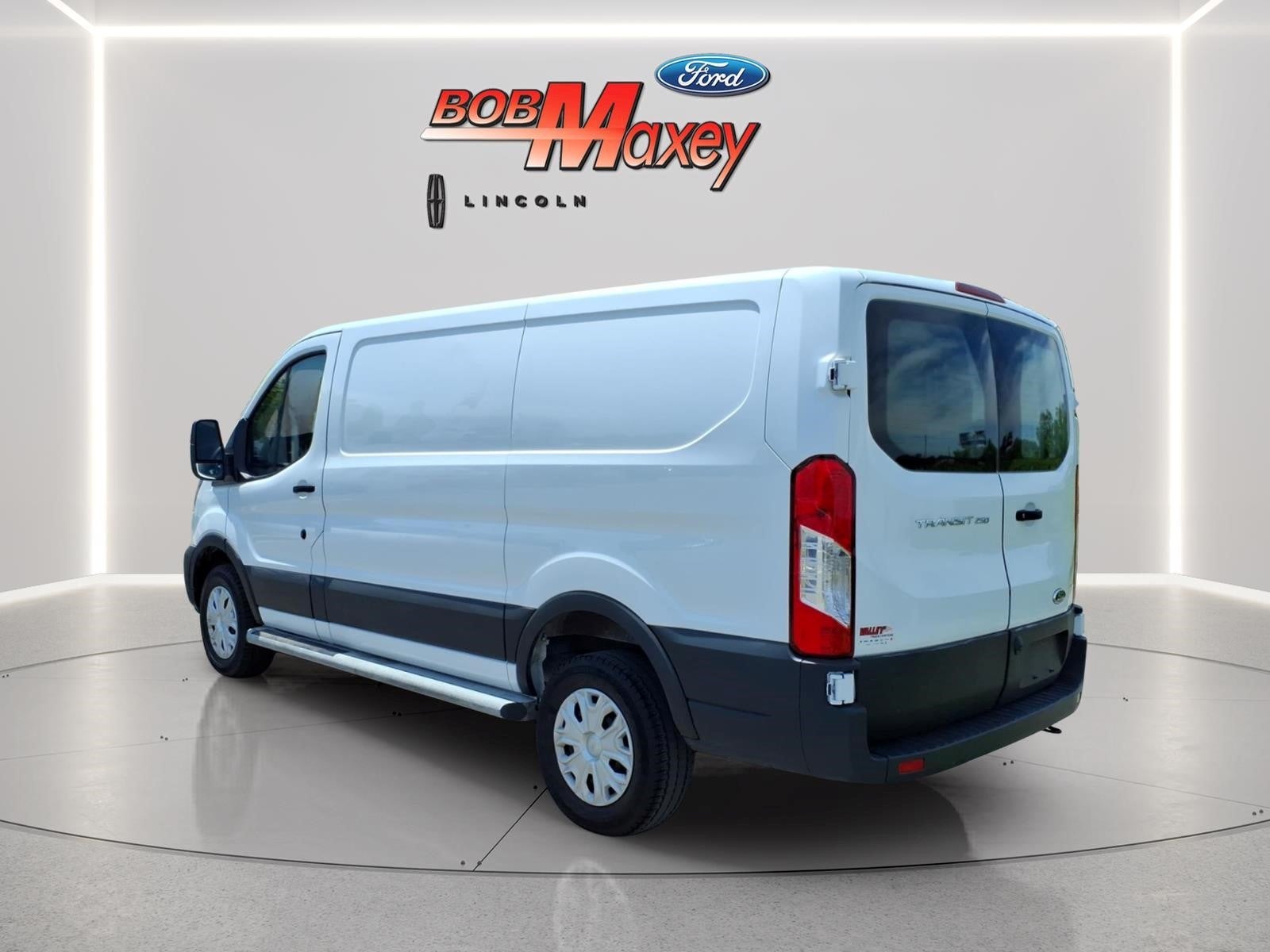 2025 Ford Transit Base