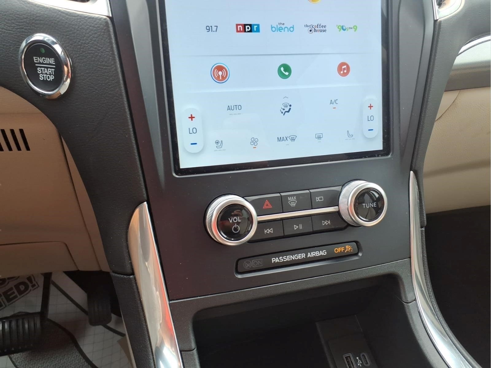2023 Ford Edge Titanium