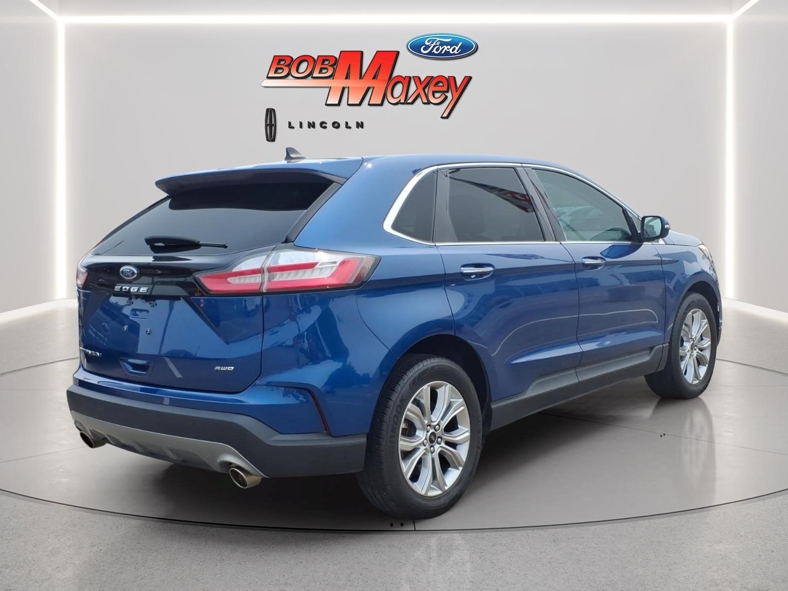 2023 Ford Edge Titanium