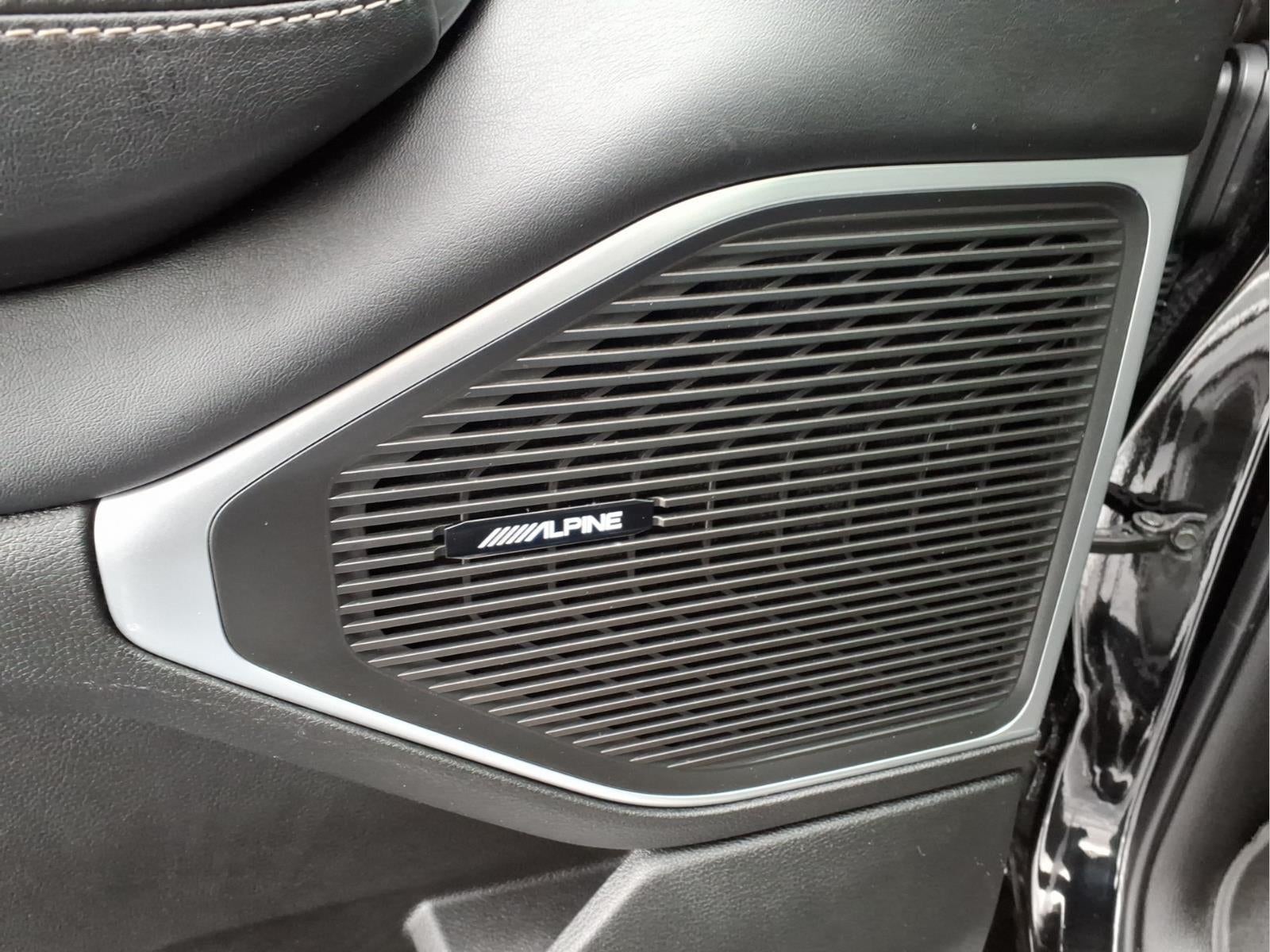 2023 Jeep Wagoneer Base