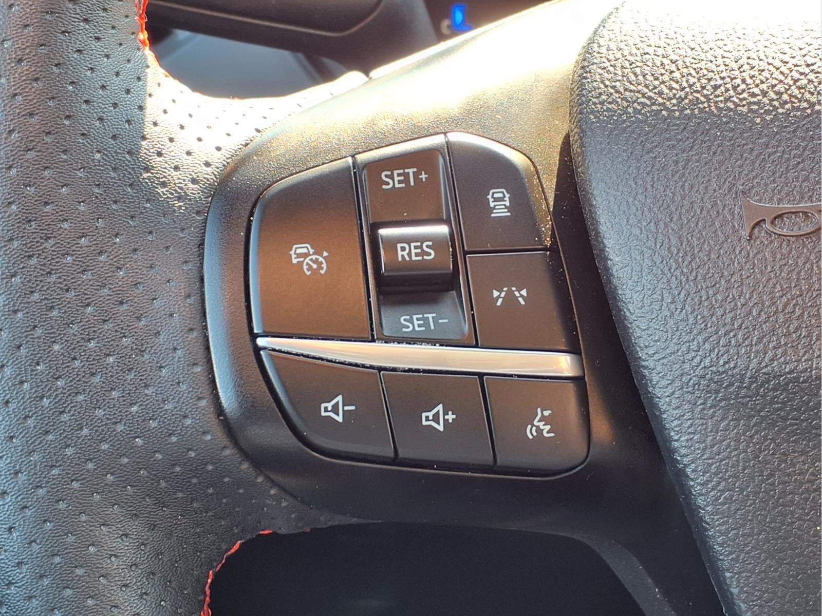 2023 Ford Escape Hybrid ST-Line Select