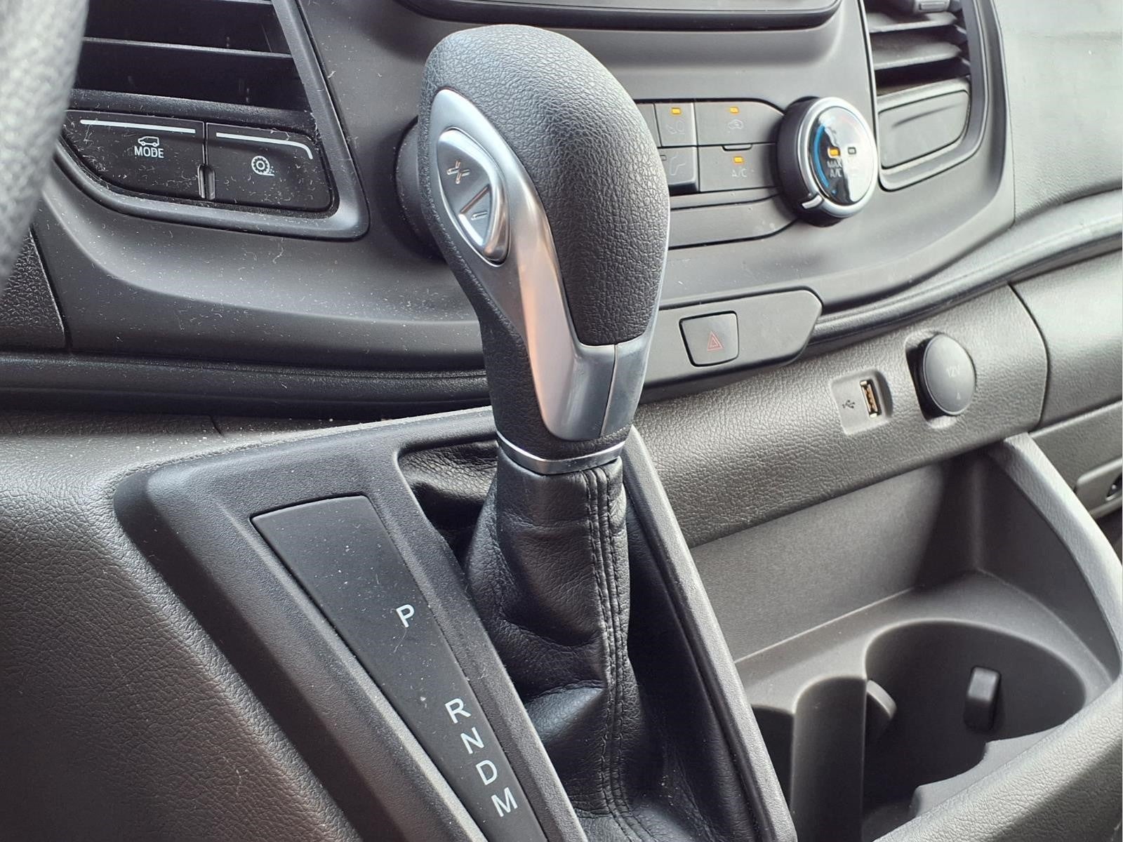 2025 Ford Transit 250