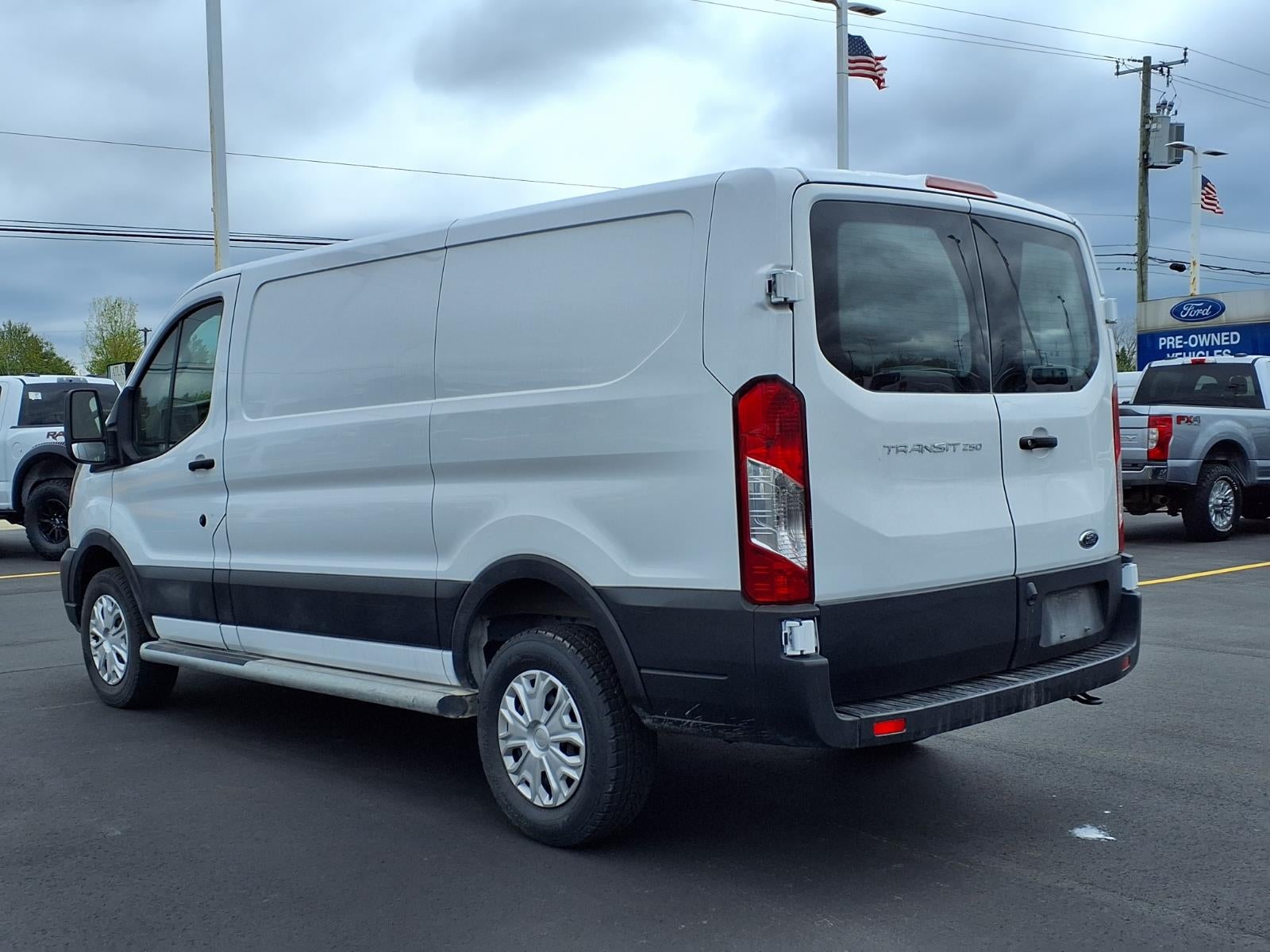 2024 Ford Transit Base