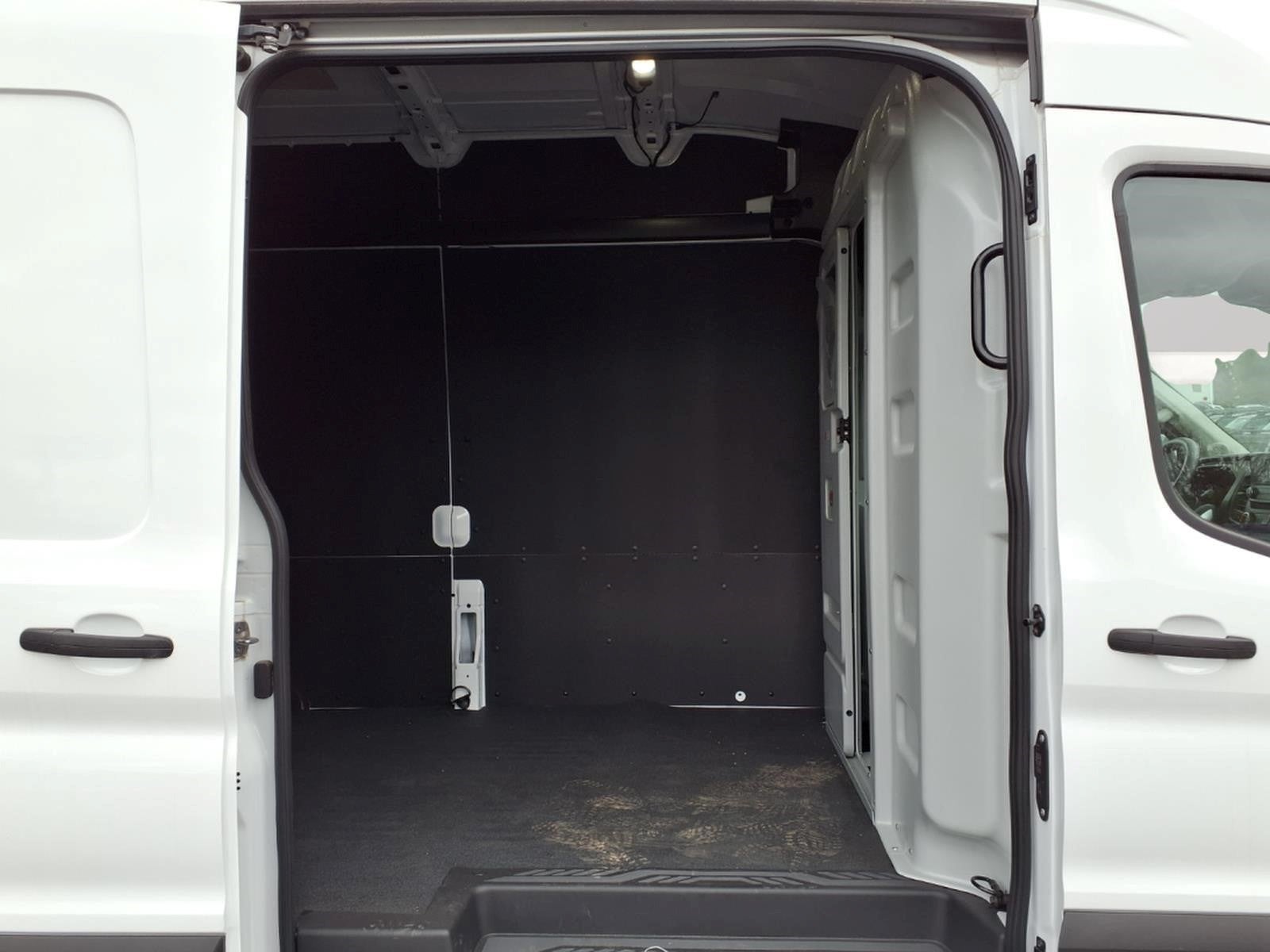 2023 Ford Transit Base