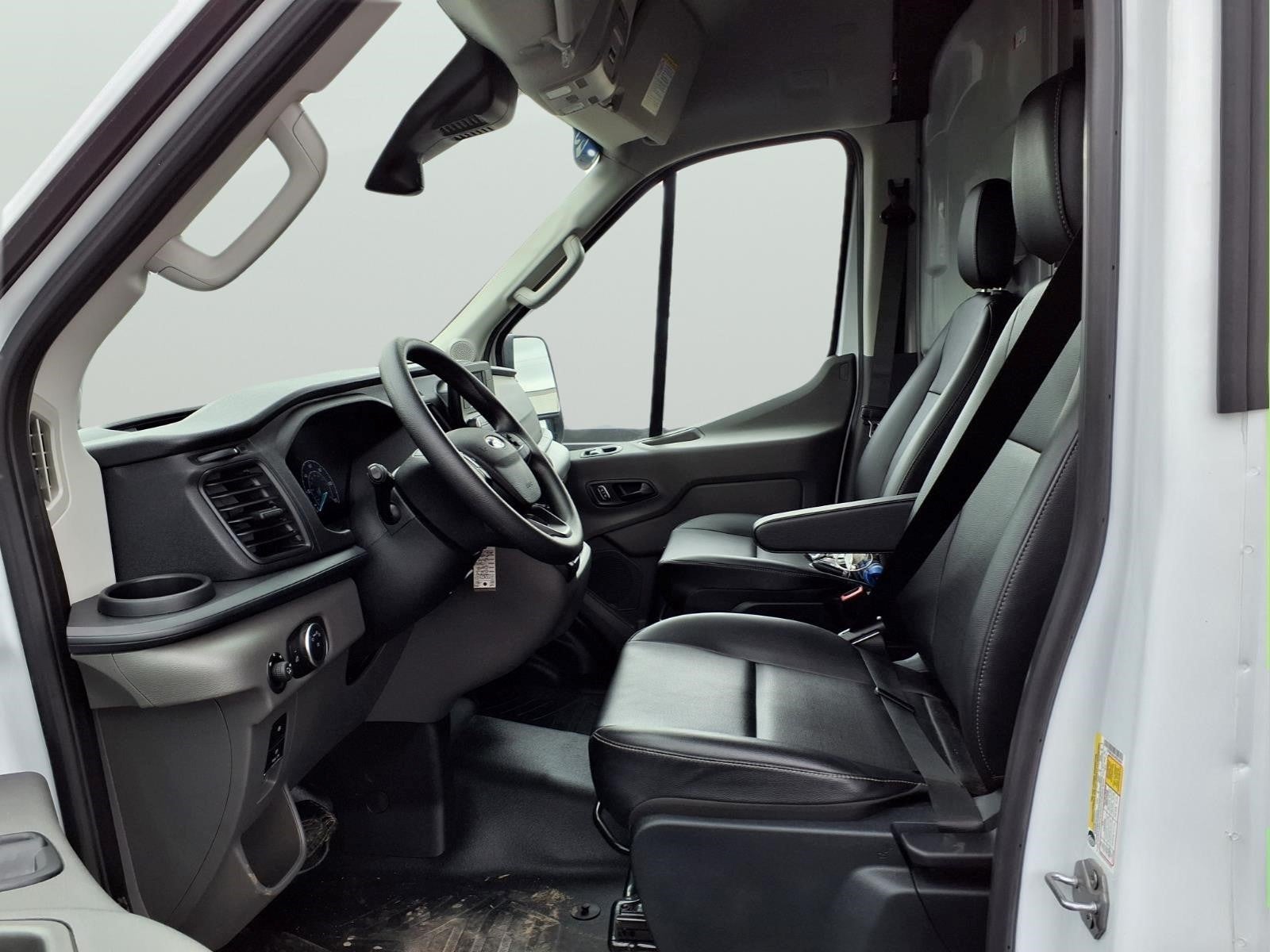 2023 Ford Transit Base