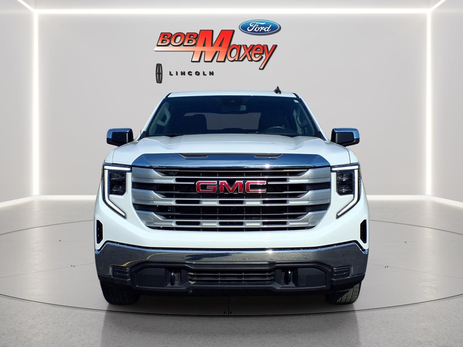 2025 GMC Sierra 1500 SLE