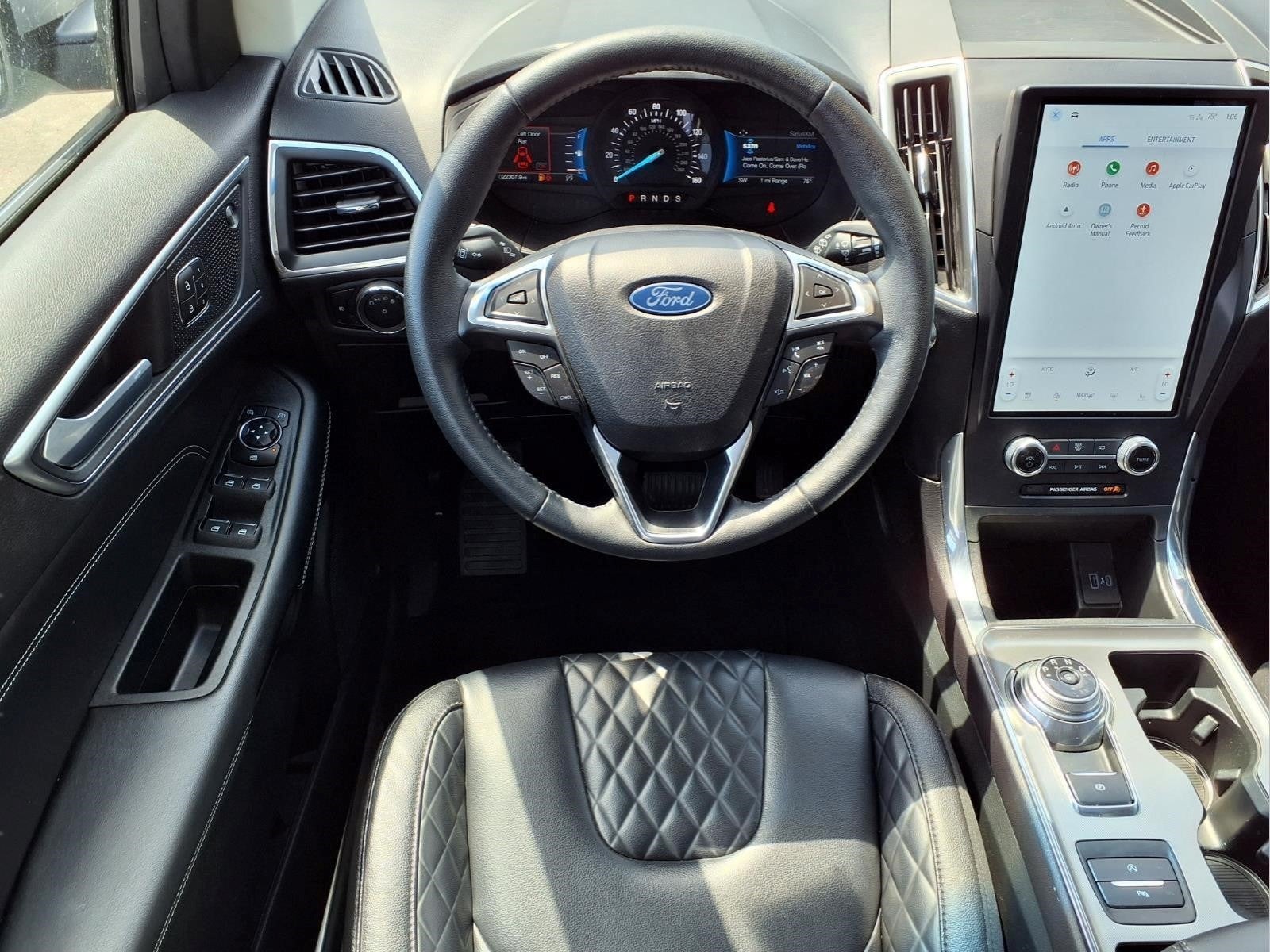 2024 Ford Edge Titanium