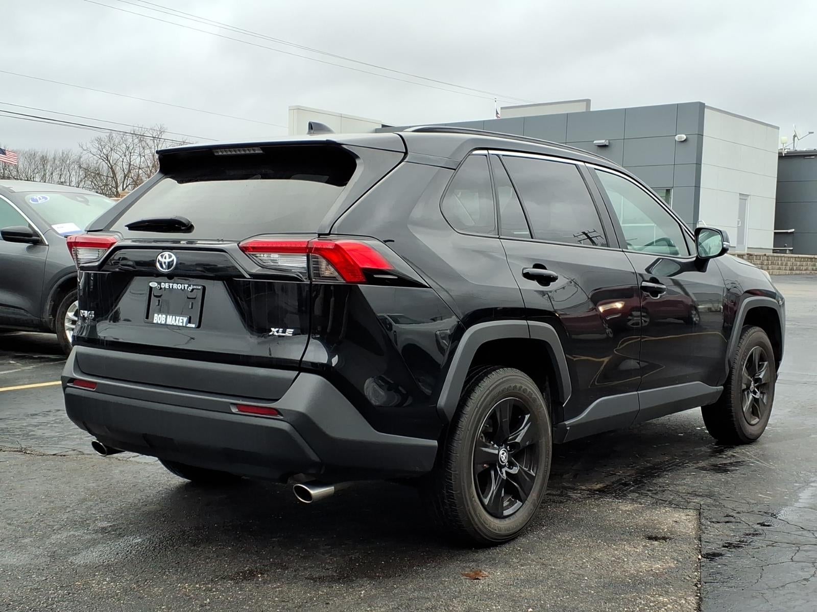 2023 Toyota RAV4 XLE