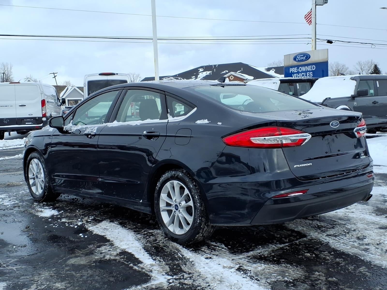 2020 Ford Fusion SE
