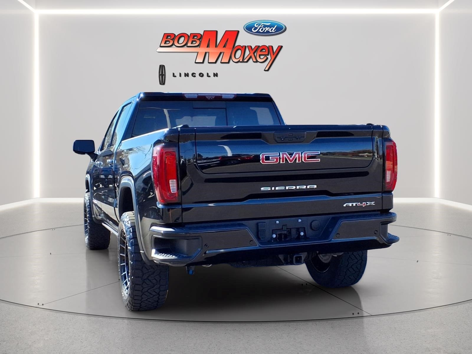 2023 GMC Sierra 1500 AT4X
