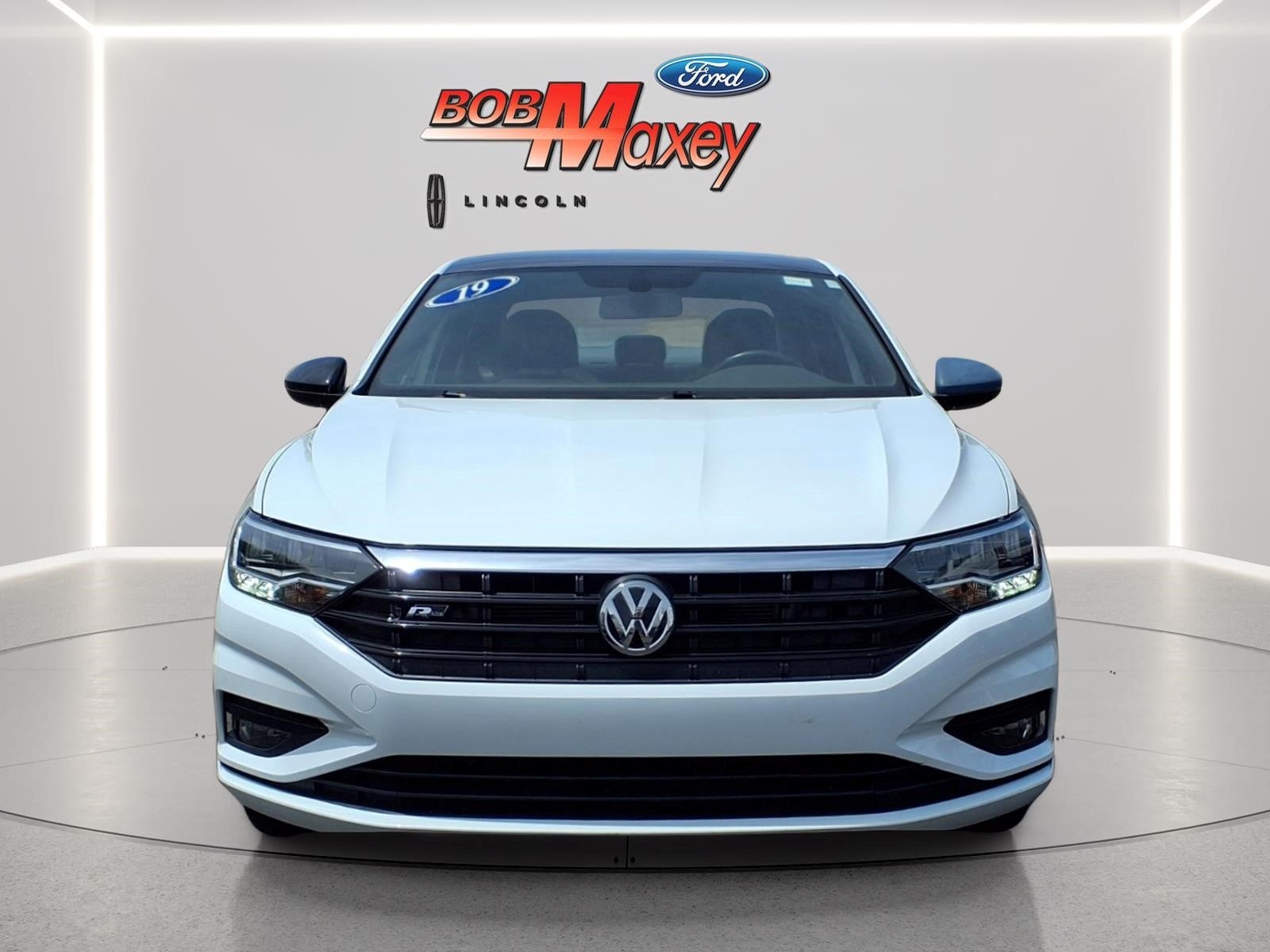 2019 Volkswagen Jetta R-Line