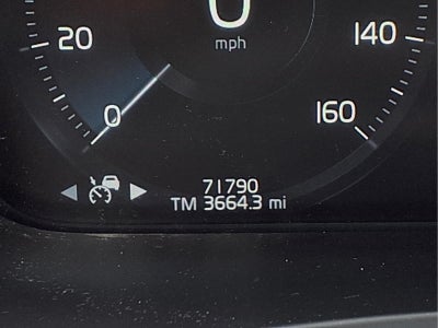 2019 Volvo S90 T6 Momentum