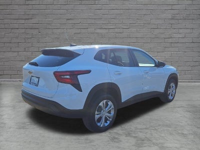 2025 Chevrolet Trax LS